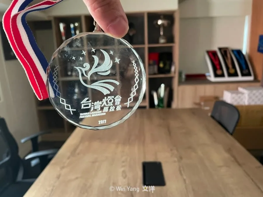 原來獎牌不只有「金a」!客製化獎牌製作材質大解析 - 2026 文洋獎盃 水晶獎牌